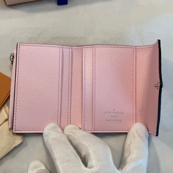 Sale Louis Vuitton Escale Zoe Wallet - Picture 5 of 8